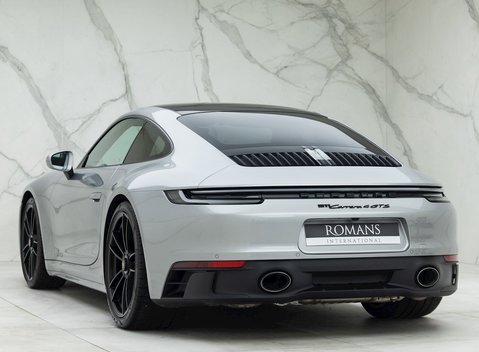 Porsche 911 (992) Carrera 4 GTS 3