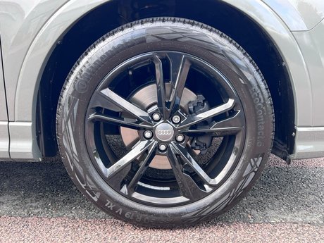 Audi Q3 1.5 TFSI CoD 35 S line S Tronic Euro 6 (s/s) 5dr 54
