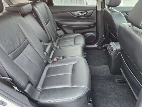 Nissan X-Trail 2.0 X-Trail Tekna dCi 4x4 CVT 4WD 5dr 22