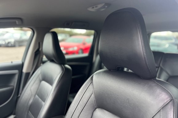 Volvo V70 2.0 D4 SE LUX AUTOMATIC ESTATE 25