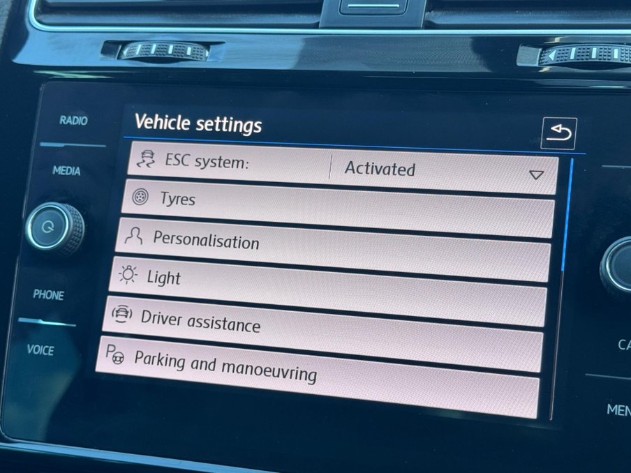 2018 Volkswagen Golf — image 20