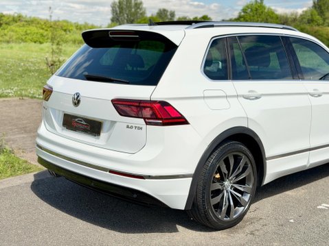 Volkswagen Tiguan 2.0 TDI R-Line Euro 6 (s/s) 5dr 11