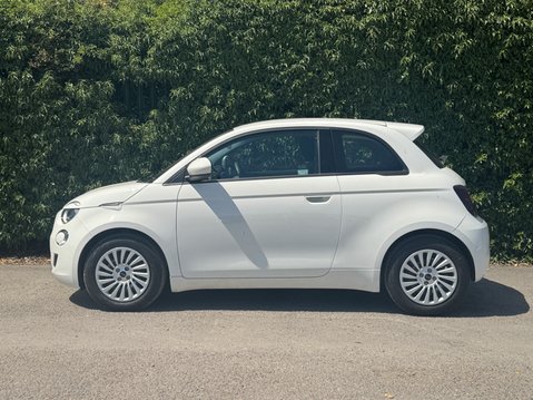 Fiat 500e 24kWh Action Hatchback 3dr Electric Auto (95 ps) 30