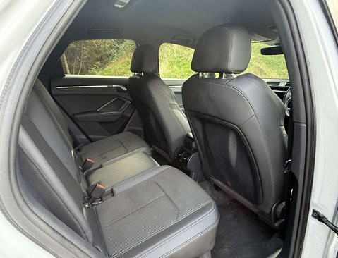 Audi Q3 1.5 TFSI CoD 35 Black Edition Sportback 5dr Petrol Manual Euro 6 (s/s) (150 35