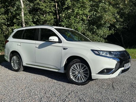 Mitsubishi Outlander 2.4 Outlander Dynamic PHEV CVT 4WD 5dr