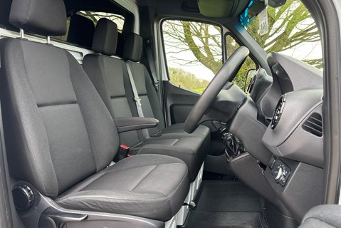 Mercedes-Benz Sprinter 315 Cdi Progressive Luton with Tail Lift 4