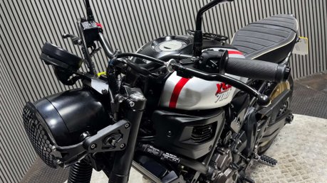 Yamaha XSR700 700 XTRIBUTE 2020 ONLY 5K AKRAPOVIC EXHAUST MODERN RETRO A2 43