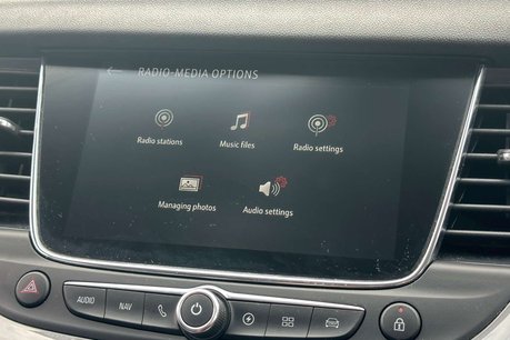 Vauxhall Grandland X 1.6 13.2kWh Business Edition Nav Premium SUV 5dr Petrol Plug-in Hybrid Auto 50