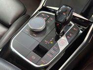 BMW 3 Series 2.0 330e 12kWh Sport Pro Saloon 4dr Petrol Plug-in Hybrid Auto Euro 6 (s/s) 43