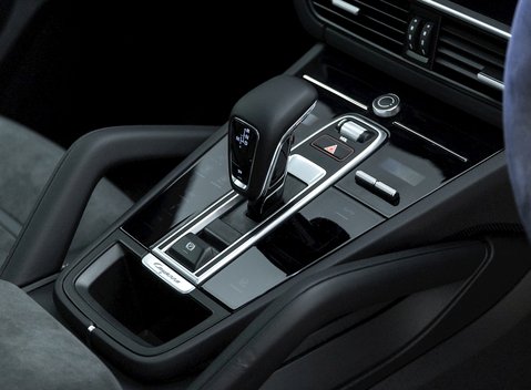 Porsche Cayenne GTS Coupé 21