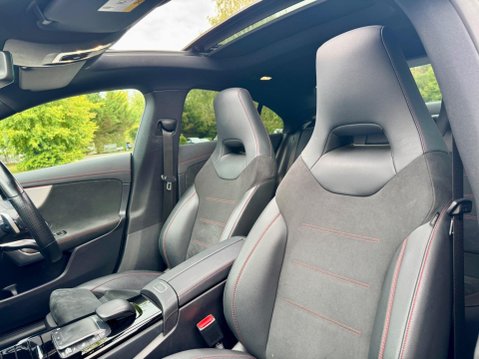 Mercedes-Benz CLA Class 1.3 CLA180 AMG Line Night Edition (Premium Plus) Coupe 7G-DCT Euro 6 (s/s) 54