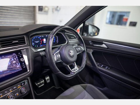 Volkswagen Tiguan 1.5 TSI EVO R-Line Tech DSG Euro 6 (s/s) 5dr 61