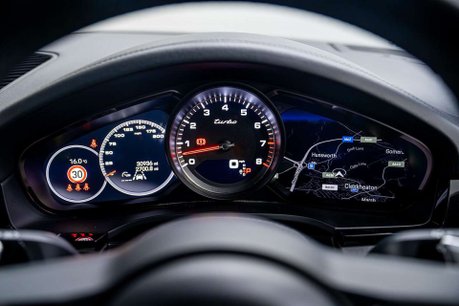 Porsche Cayenne 4.0T V8 GPF Turbo SUV 5dr Petrol TiptronicS 4WD Euro 6 (s/s) (550 ps) 39