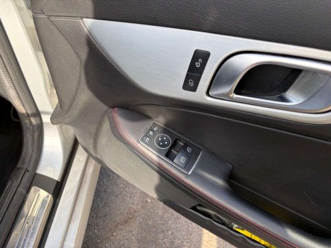 Mercedes-Benz SLK 2.1 SLK 250 D AMG Sport Auto 2dr 20