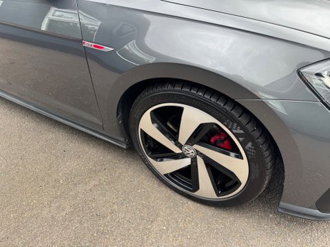 Volkswagen Golf GTI TSI DSG 26