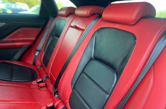 Jaguar F-Pace 3.0 V6 D300S AWD AUTO 45