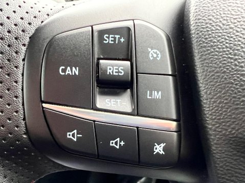 Ford Fiesta 1.0T EcoBoost ST-Line Euro 6 (s/s) 5dr 16