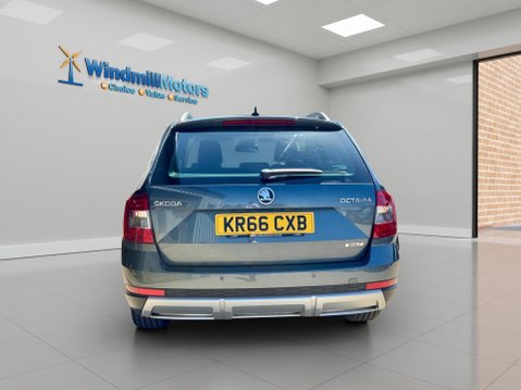 Skoda Octavia 2.0 TDI Scout DSG 4WD Euro 6 (s/s) 5dr 7