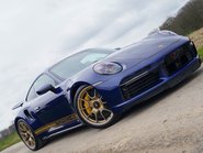 Porsche 911 TURBO S PDK 19
