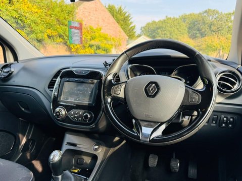 Renault Captur 0.9 TCe ENERGY Dynamique Nav SUV 5dr Petrol Manual Euro 6 (s/s) (90 ps) 15