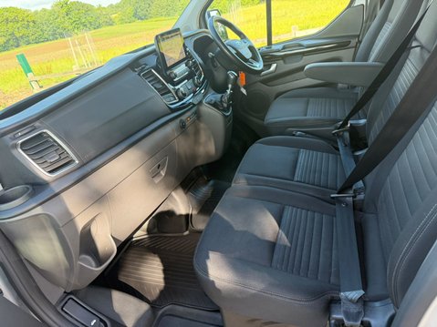 Ford Transit Custom 300 LIMITED P/V ECOBLUE 25