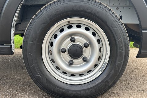 Ford Transit 350 Srw L4 130 ps Luton with Tail Lift 27