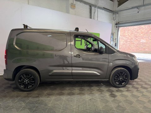 Citroen Berlingo 1.5 Berlingo 1000 Driver Edition BlueHDi S/S Auto 9