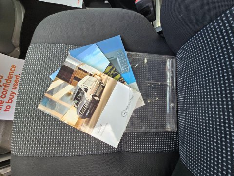 Mercedes-Benz Sprinter 319 CDI MWB 39