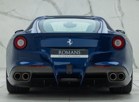 Ferrari F12 Berlinetta 8