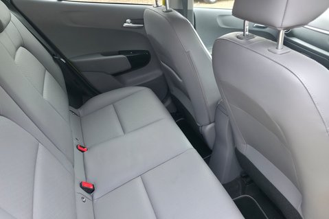 Kia Picanto 1.0 ZEST 5 Door LOOK! 31000 MILES! APPLE CARPLAY! 16