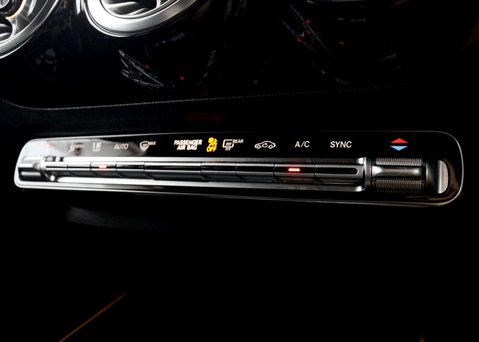 Mercedes-Benz GLA 1.3 GLA 180 AMG Line Premium Auto 5dr 29