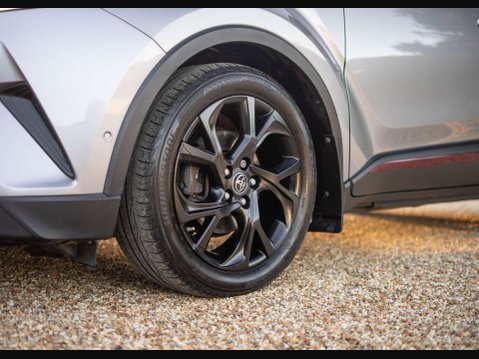 Toyota C-HR 1.8 C-HR-Dynamic HEV CVT 5dr 27