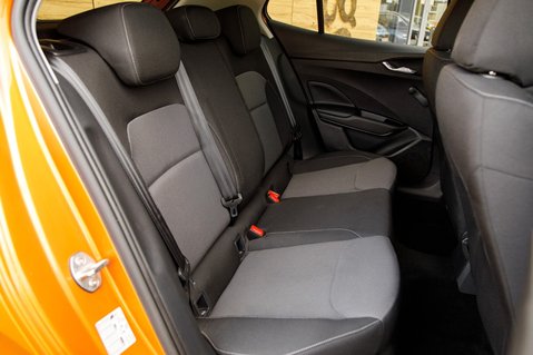 Skoda Fabia COLOUR EDITION TSI 38