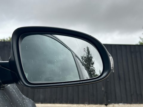 Hyundai KONA PREMIUM 22