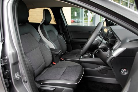 Renault Captur TECHNO E-TECH 34