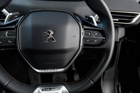 Peugeot 3008 PURETECH S/S GT LINE PREMIUM 20