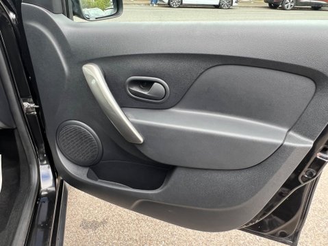 Dacia Sandero Stepway 0.9 TCe Laureate Euro 5 5dr 36