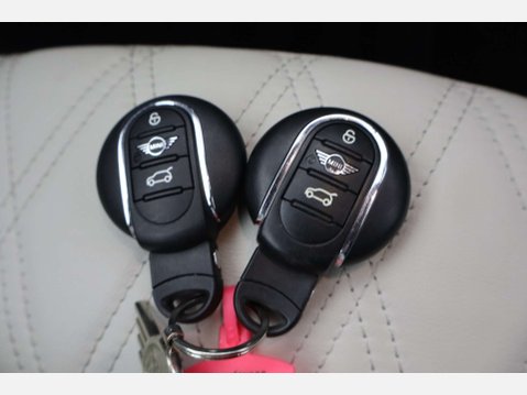 Mini Hatch 1.5 Cooper Exclusive Auto 3dr 51
