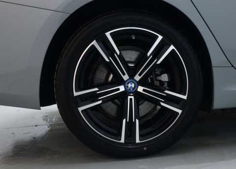 BMW 3 Series 2.0 330E M Sport Auto 4dr 13