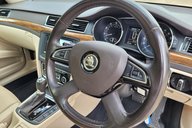 Skoda Superb LAURIN AND KLEMENT V6 DSG 32