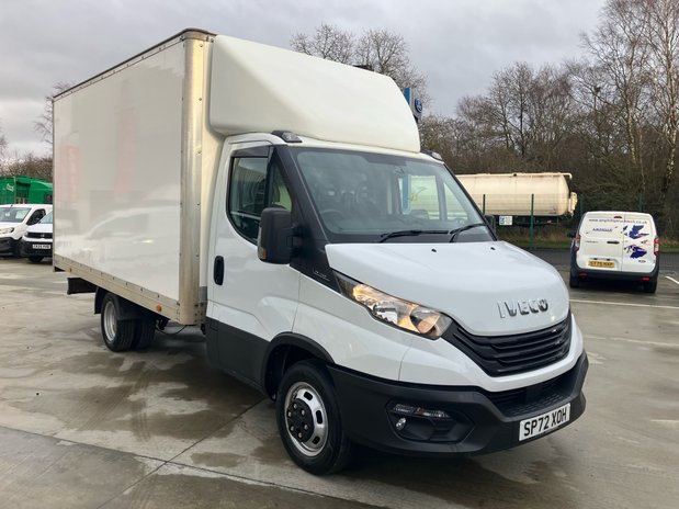 Iveco Daily Daily 35C14 2.3 3750 WB Business Luton Van 1