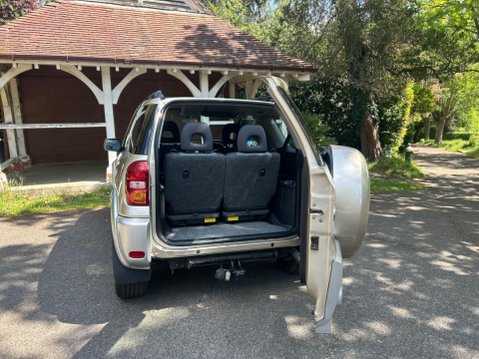 Toyota Rav4 XT3 VVT-I 11