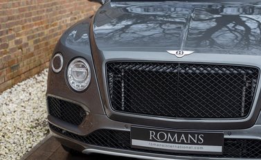 Bentley Bentayga V8 23