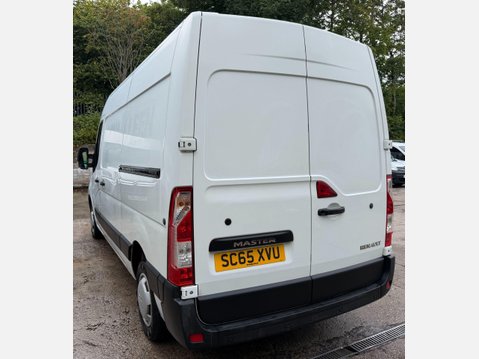 Renault Master 2.3 dCi 33 Business+ Panel Van 5dr Diesel Manual FWD MWB Medium Roof Euro 5 17