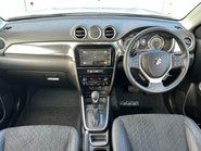 Suzuki Vitara SZ5 MHEV 10