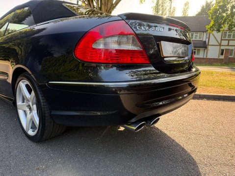 Mercedes-Benz CLK 3.0 CLK280 Sport Cabriolet 7G-Tronic 2dr 25