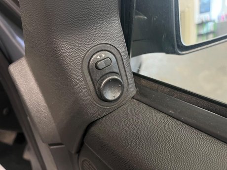 Vauxhall Meriva 1.6i 16v Club Easytronic 5dr 13