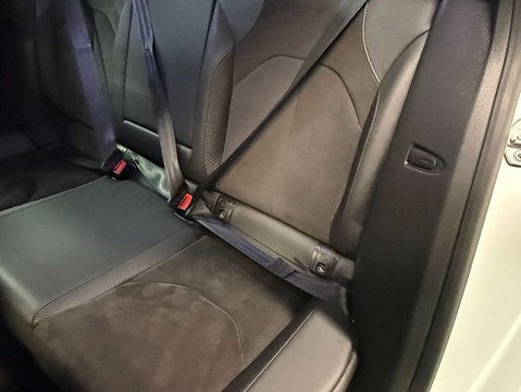 SEAT Leon 2.0 Leon Cupra 300 TSi Semi-Auto 5dr 37