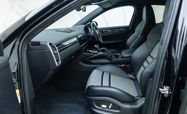 Porsche Cayenne GTS Coupé 15
