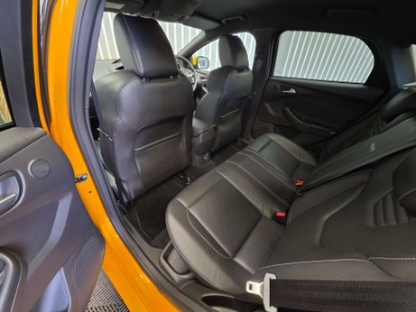 Ford Focus 2.0T EcoBoost ST-3 Hatchback 5dr Petrol Manual Euro 5 (s/s) (250 ps) 19